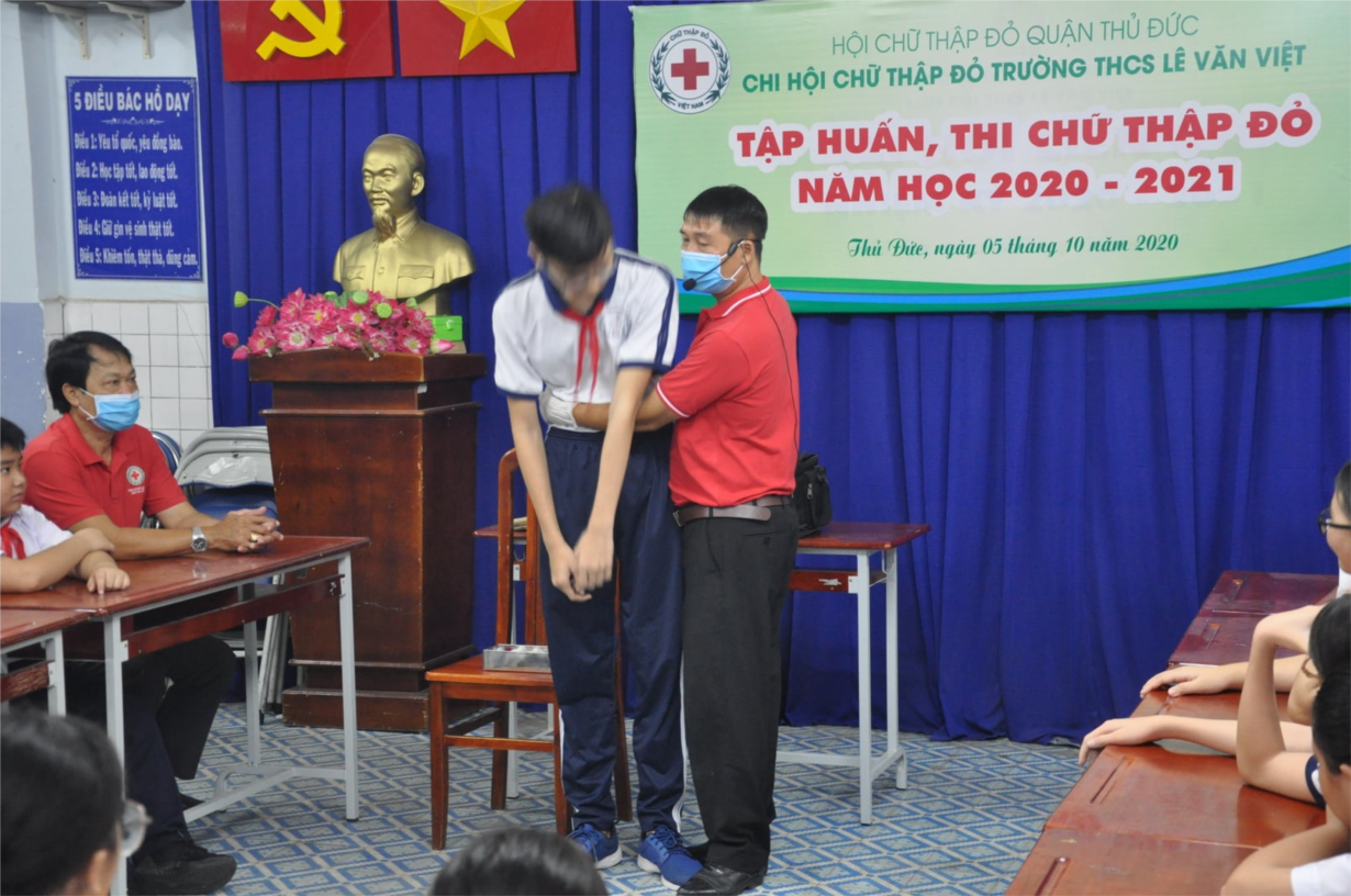 CHỮ THẬP ĐỎ 4.jpg
